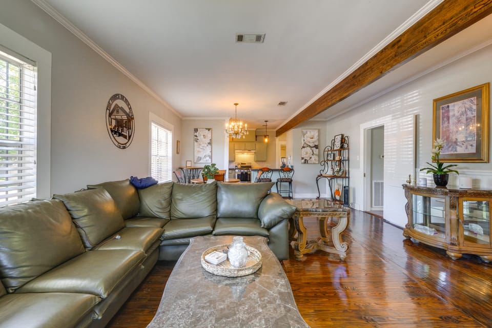 Quiet Home Near I-49, Downtown & 2 Hospitals House in Alexandria