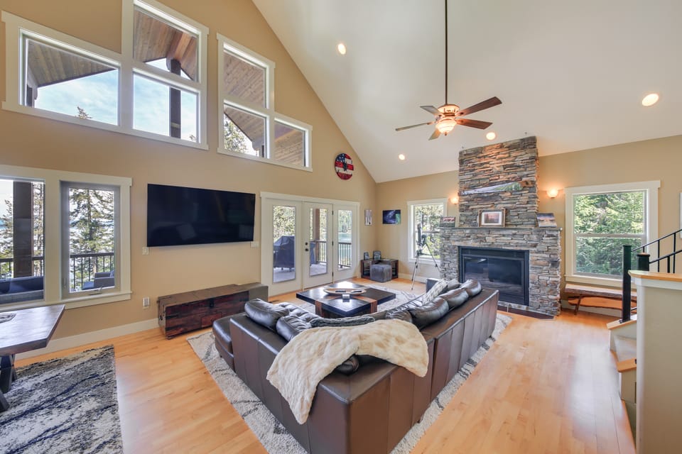Lake Access + Water Views: Bottle Bay Family Home! House in Lake Pend Oreille