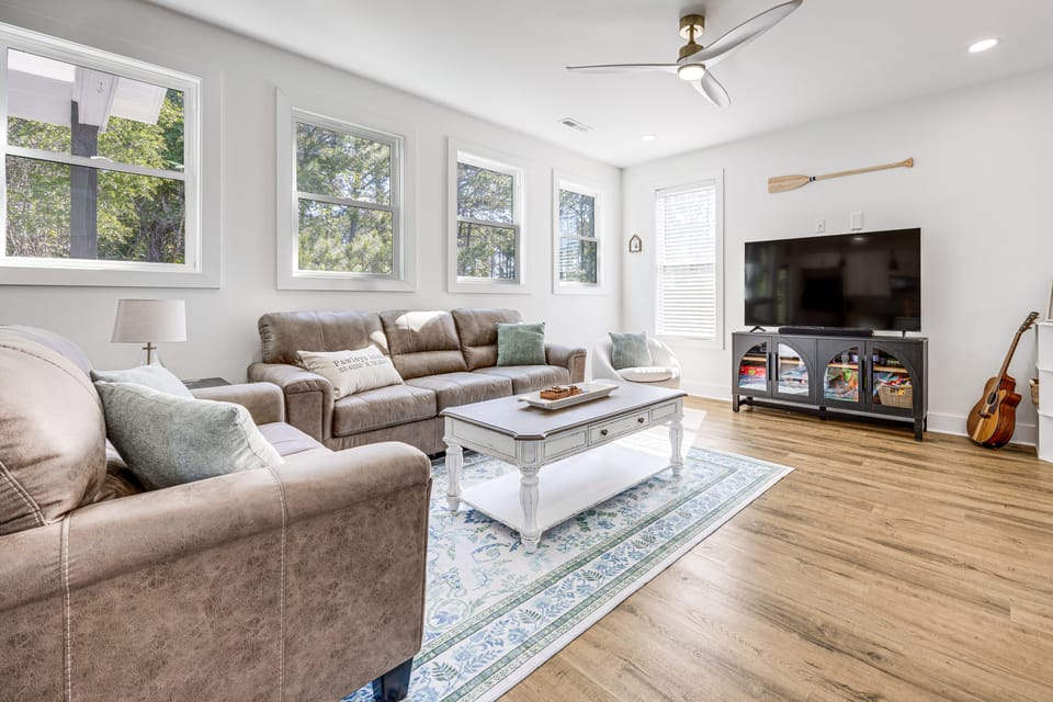 Coastal Escape Near 4 Beaches in Pawleys Island! House in South Carolina