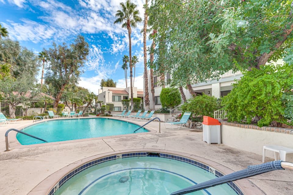 2 Mi to Dtwn! Chic Palm Springs Condo Apartment in Palm Springs