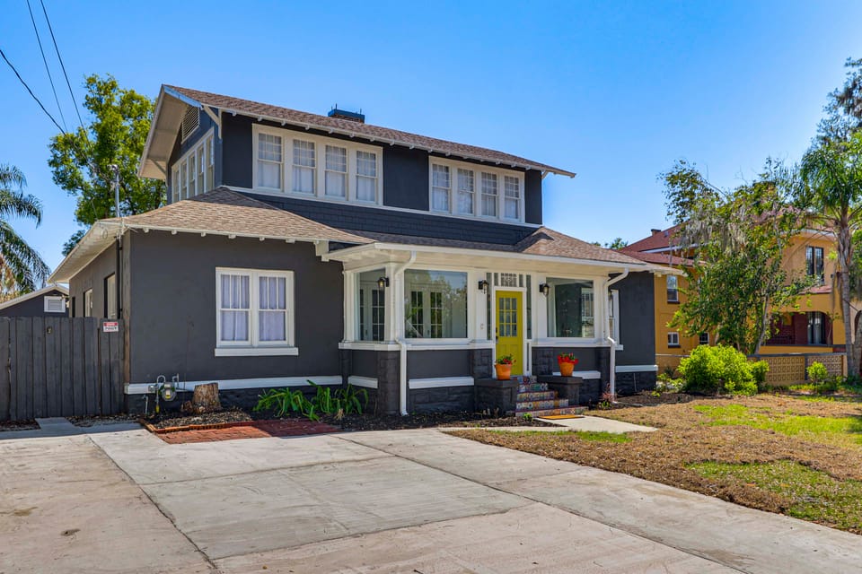 Heart of Historic Dtwn Eustis! MCM-Inspired Unit House in Eustis