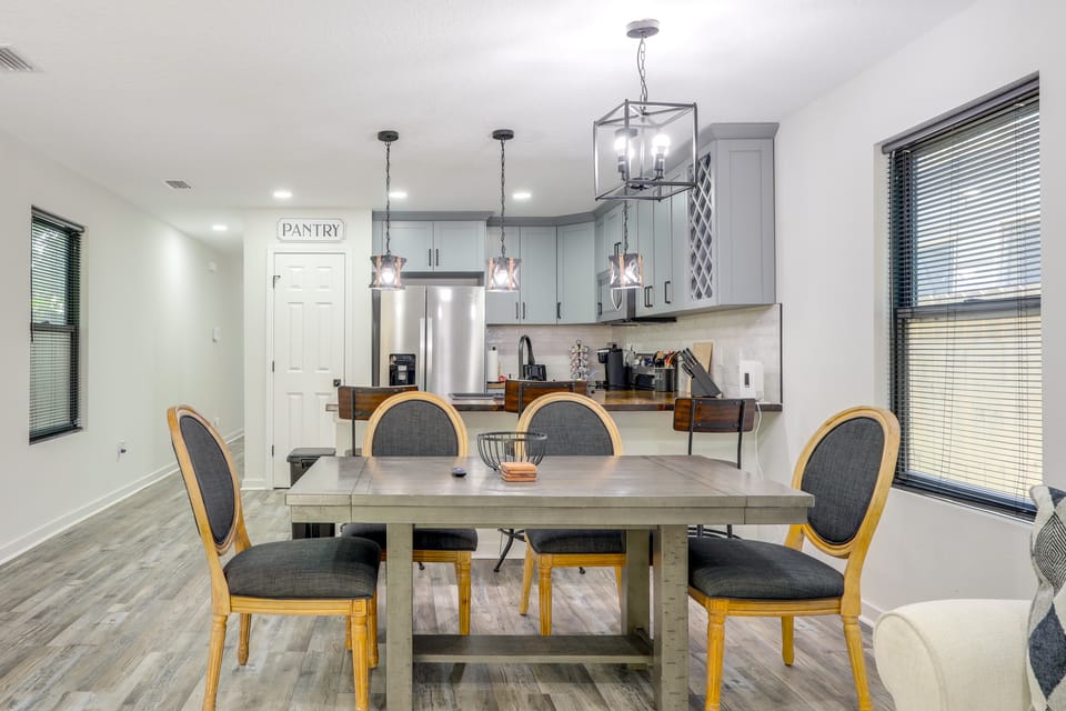 Walk to Stadiums & Dining: Pet-Friendly Home! House in Jacksonville