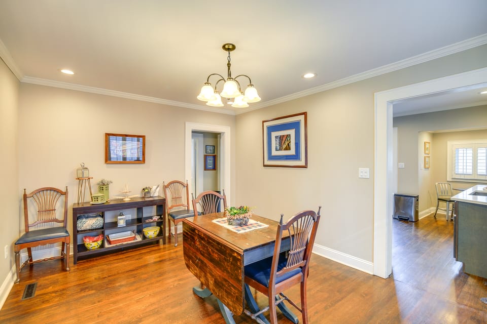 1 Mi to Music & State St! Updated Bristol Home House in Bristol