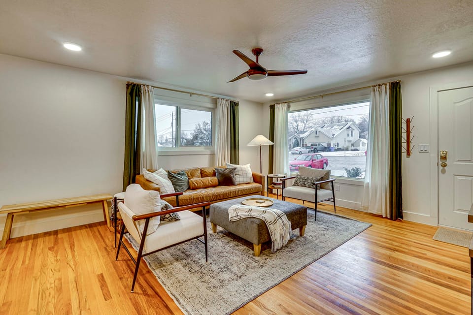 Gateway to Nordic Valley! Mtn-View Ogden Home House in Utah