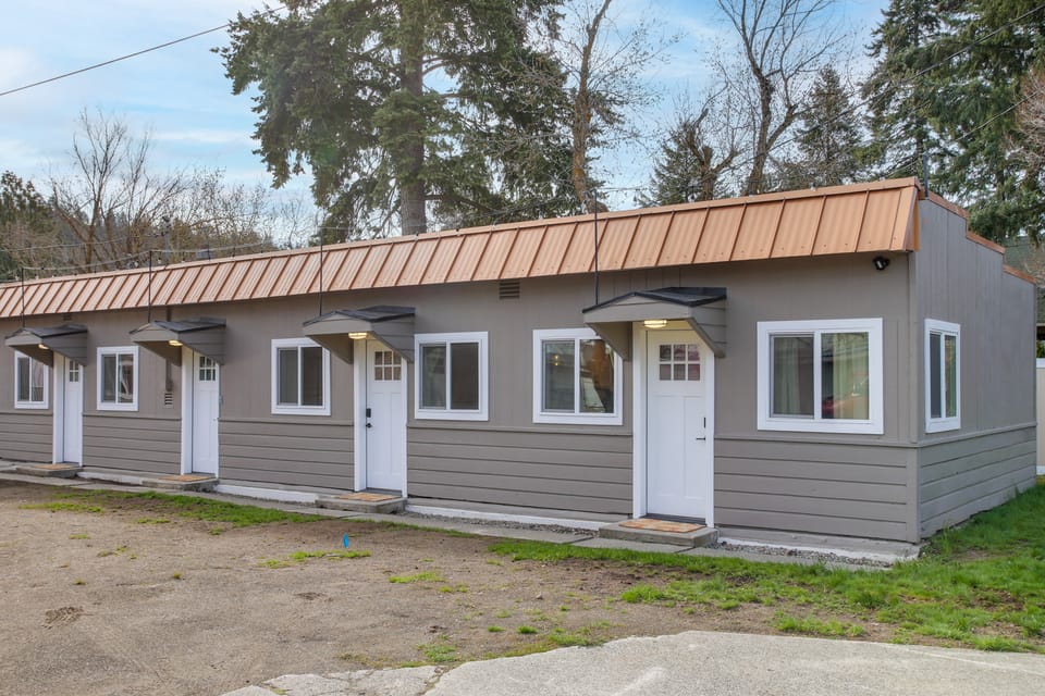 Spokane Dual Suites! 3 Mi to Dtwn & Riverfront Apartment in Spokane