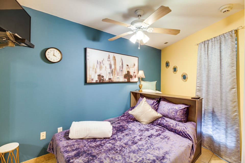 Corpus Christi Ocean-View Condo, Walk to the Beach Apartment in Nueces County