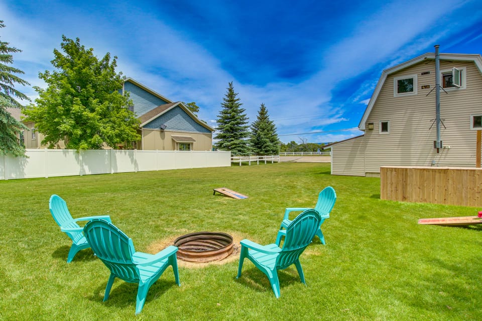 Walk to Beach & Bear Lake! Family-Friendly Getaway House in Garden City