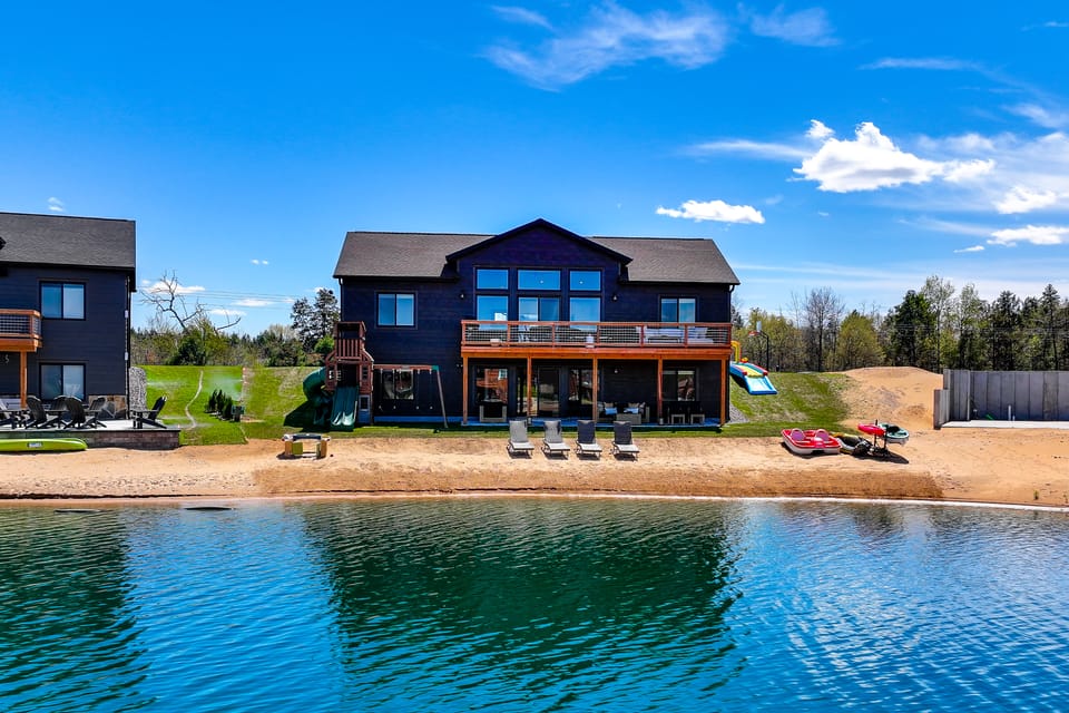Private Beach & Game Room! Sunset Lake Group Hub House in Wisconsin