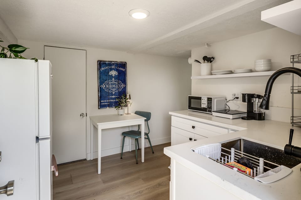 Walk to La Mesa Village: Apt w/ Private Patio Apartment in La Mesa