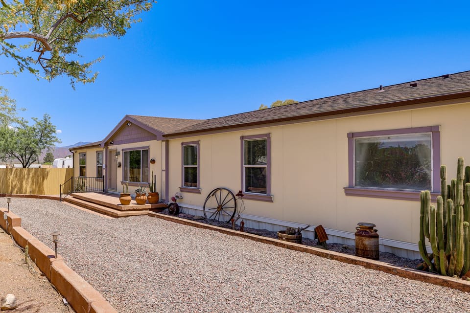 7 Miles to Roosevelt Lake! Mtn-View Family Escape House in Gila County
