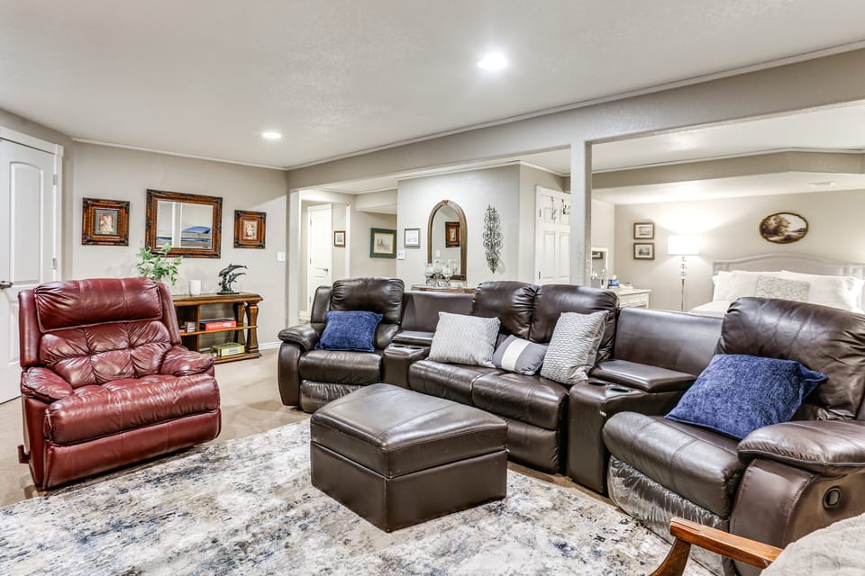 Littleton Apt w/ No Cleaning Fee near Chatfield! Apartment in Littleton