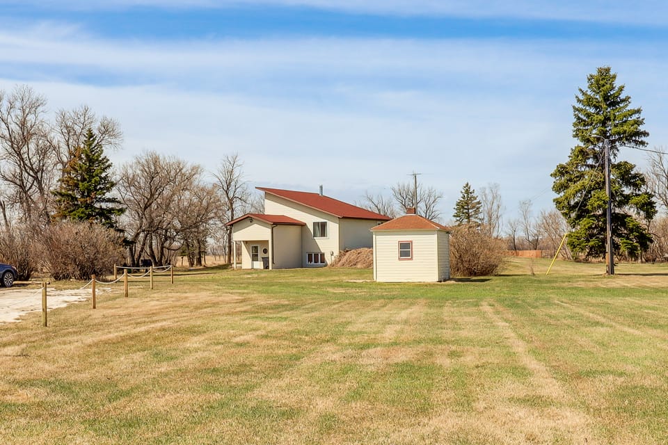 Peaceful Prairie Living! Rural Willow City Apt Apartment in North Dakota