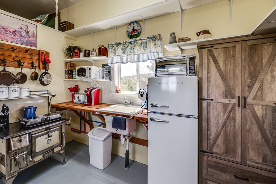Pets Welcome! Quiet Country Cabin in Grangeville House in Salmon River