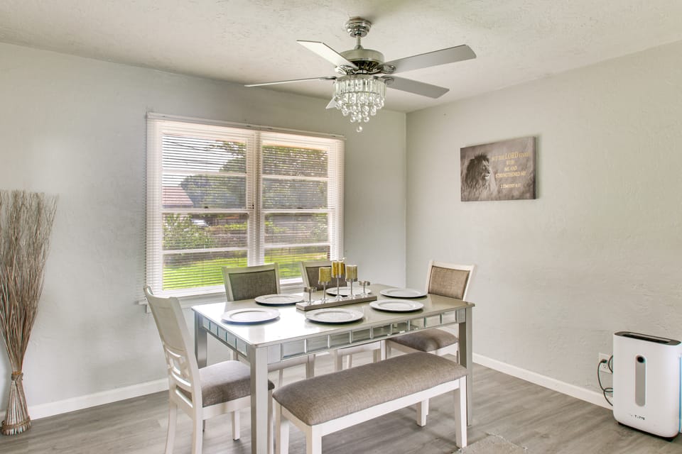 2 Mi to Ft Sill: Home w/ Fenced Yard, Near Walmart House in Lawton