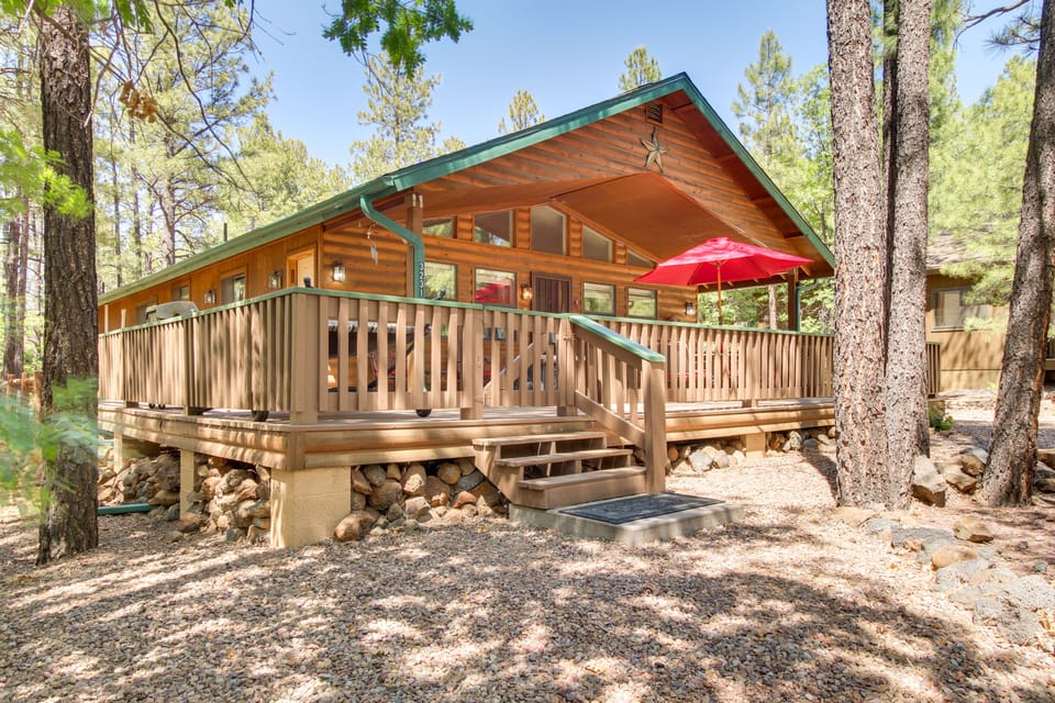 Large Deck & A/C! Serene Family Retreat in Pinetop House in Arizona