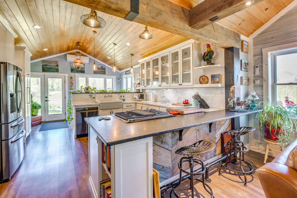 Walk to Beaches & Trails: Waterfront Maine Escape! House in Lubec