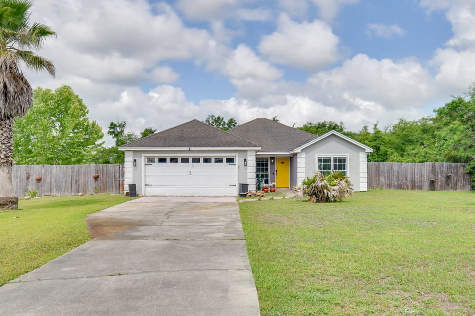 Family-Friendly Coastal Retreat Near St Andrew Bay House in Bay County