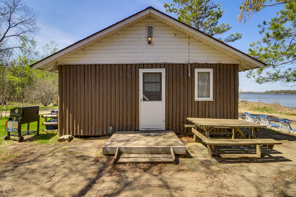 For Anglers & Boaters! Beachfront Gull Lake Cabin House in Minnesota