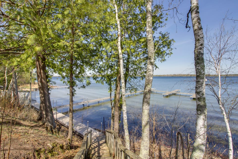 Fun on Gull Lake! Family Cabin w/ Resort Perks House in Minnesota