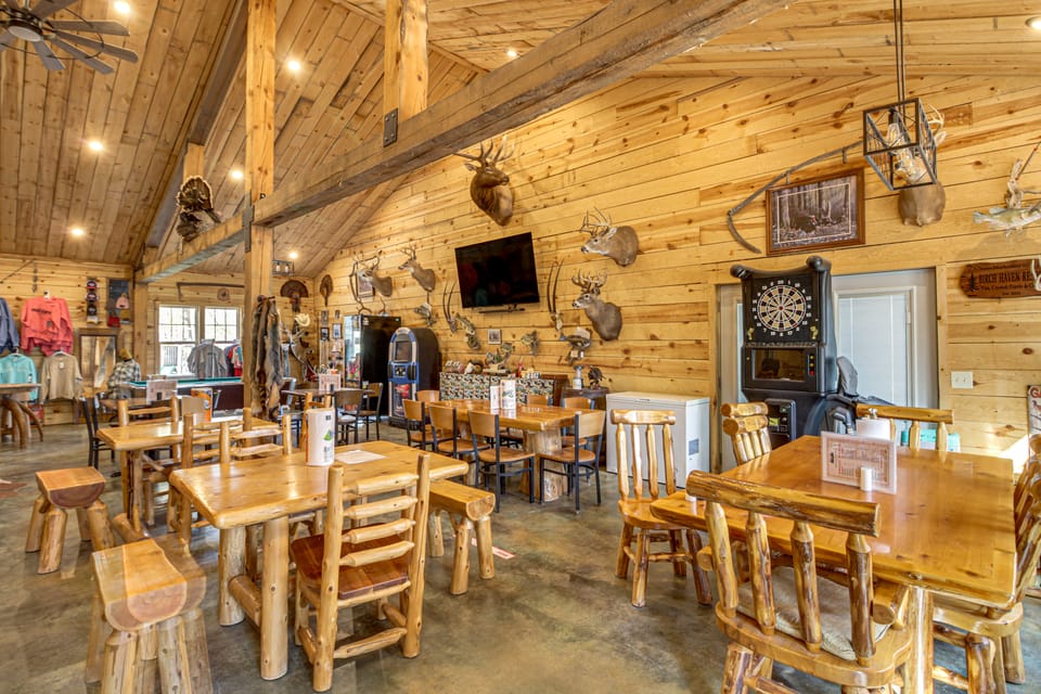 Sandy Beach & Boat Dock! Gull Lake Resort Cabin House in Minnesota
