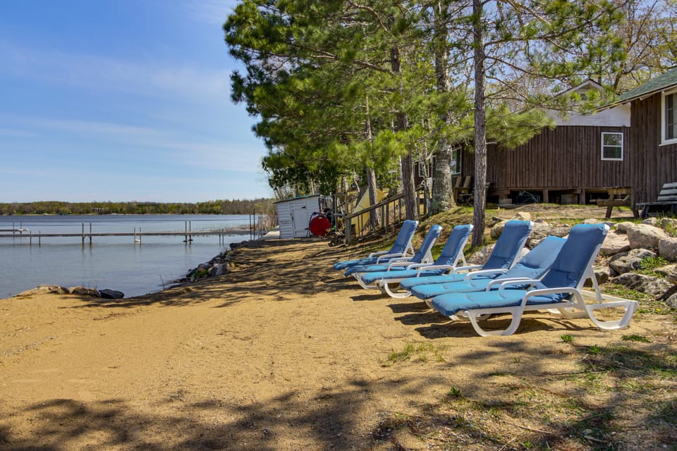Cozy Lakefront Cabin at Birch Haven Resort! House in Minnesota