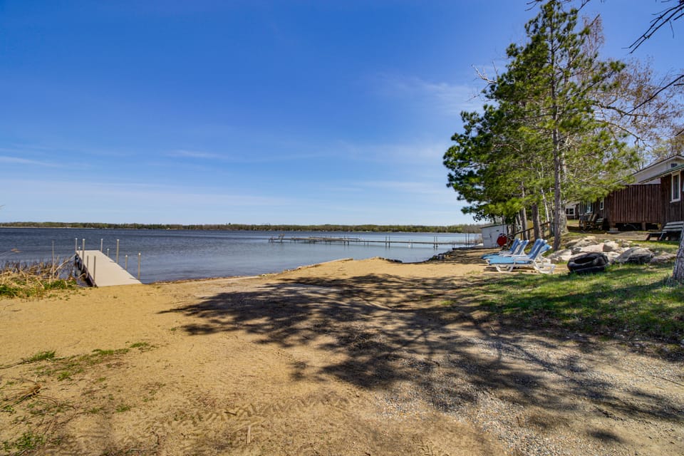 Cozy Lakefront Cabin at Birch Haven Resort! House in Minnesota