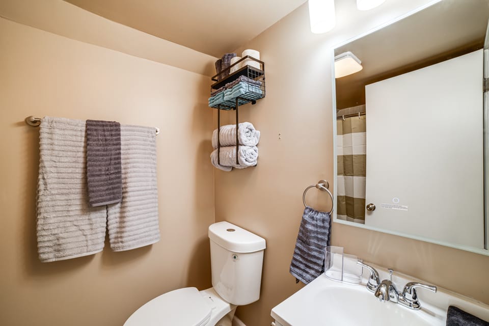 Extended-Stay Apartment in Downtown MC Near Lake Apartment in Michigan City