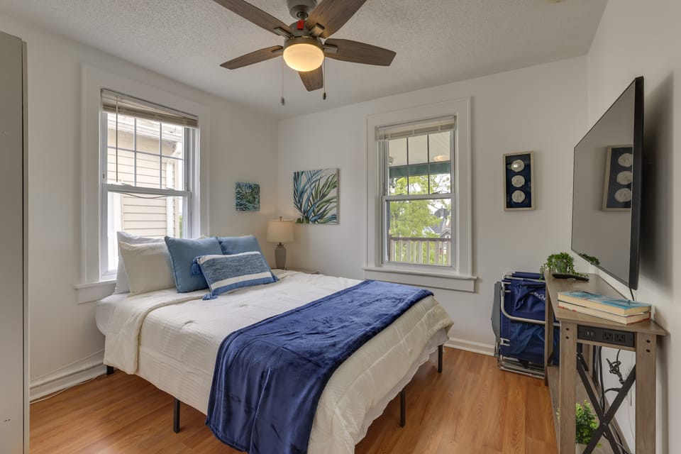 Steps to Beach, Boardwalk & Eats! Ocean Grove Unit Apartment in Ocean Grove