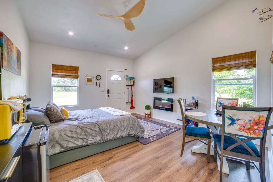 ‘Tweet Suite’ - Studio Getaway 7 Mi to Dtwn Tyler Apartment in Texas
