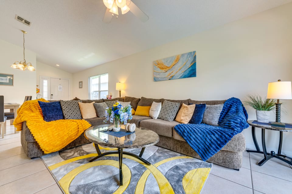 Sunny Cozy Mirage | Heated Pool | AC | Game Room House in Haines City