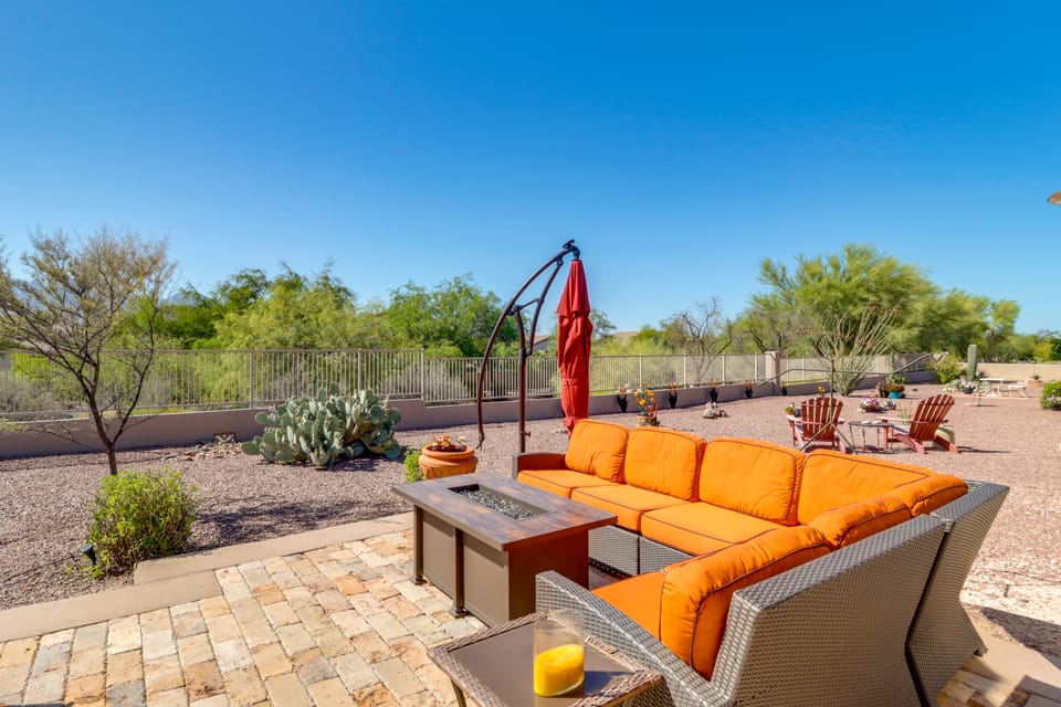 Catalina Mtn Views! Tucson Townhome w/ Large Patio Apartment in Oro Valley