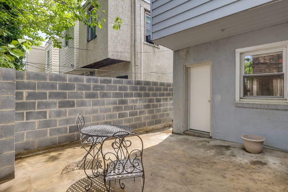 3 Mi to Center City! Quiet Extended Stay w/ Patio Apartment in Philadelphia