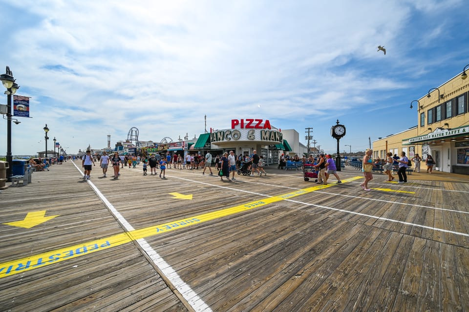 Walk to Boardwalk & Beach! Ocean City Studio Apartment in Ocean City