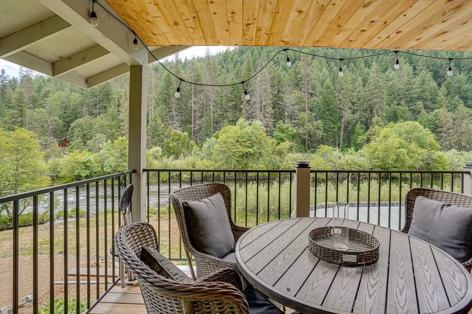 Pool & Dual Decks! Modern Trinity River Retreat House in Douglas City
