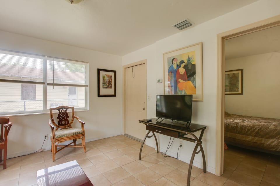 Walk to Dtwn! Pet-Friendly Condo in Delray Beach Apartment in Delray Beach