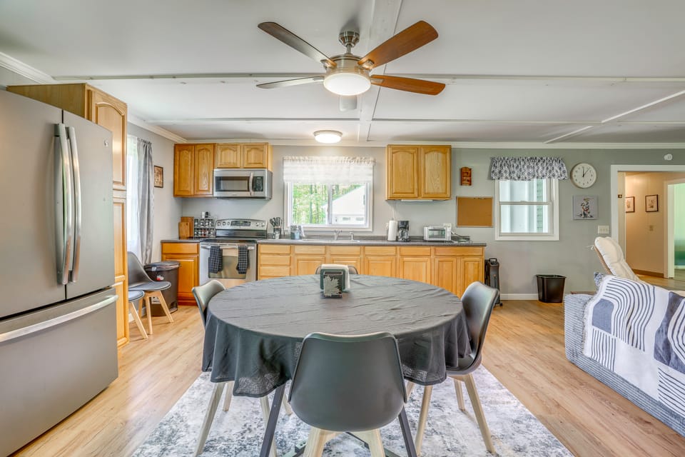 Woodsy Home Near Cassadaga Lakes: Pets Welcome! House in Lake Erie