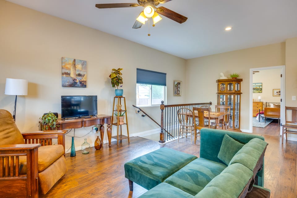 7 Mi to Garden of the Gods! Quiet Family Escape House in Colorado Springs