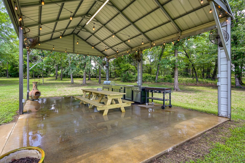 Fish On-Site! 35-Acre Escape Near Cedar Creek Lake House in Texas