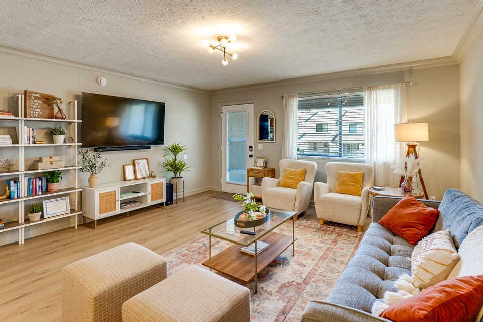 West End PCB: Partial Gulf Views | Steps to Beach Apartment in Laguna Beach