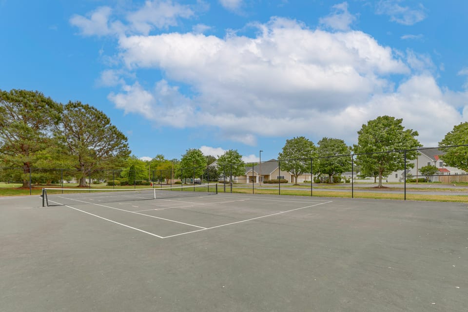Pool Access & 2 Mi to Beach! Ocean City Escape Apartment in Worcester County