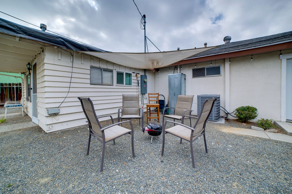 Bring Your Pets! Convenient Home in Riverside House in Riverside