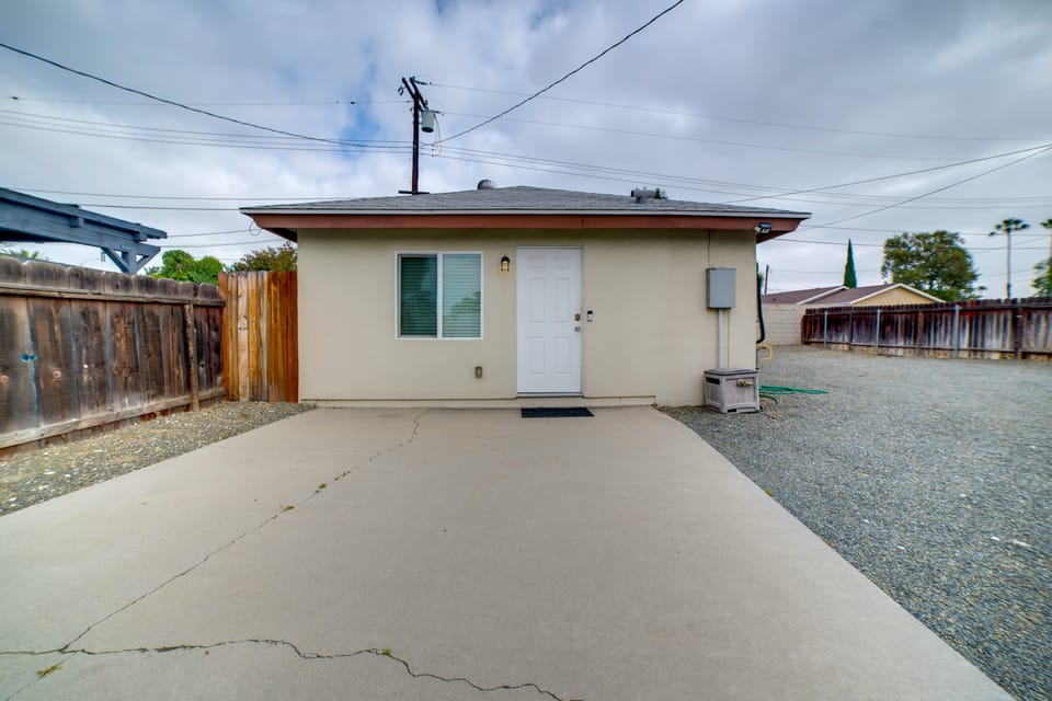 Bring Your Pets! Convenient Home in Riverside House in Riverside