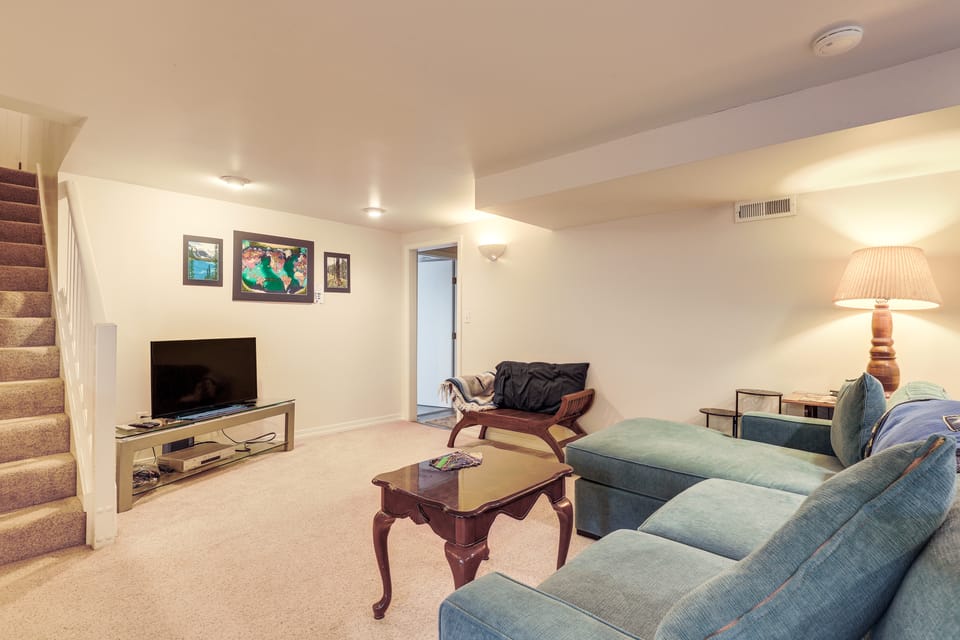 Unique Unit w/ Patio & Grill in Portland Area! Apartment in Clackamas County
