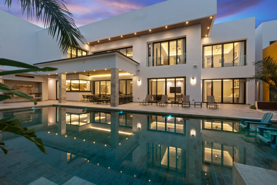 Luxury Villa w/ Pier and Beach, Resort Amenities Villa in State of Quintana Roo