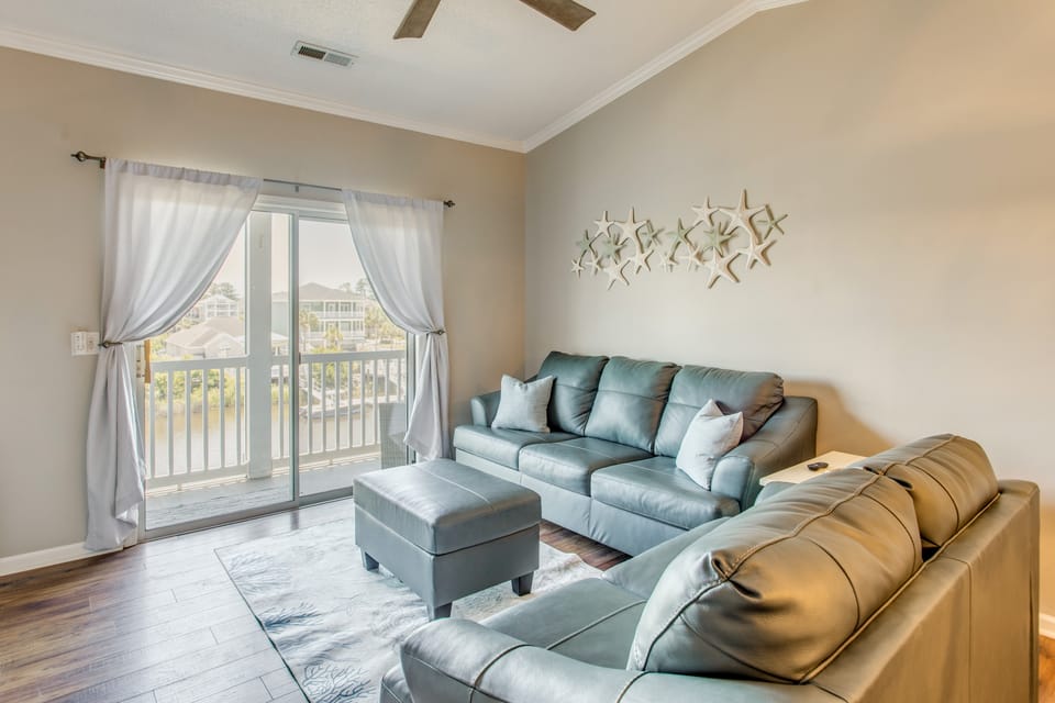 Waterfront Condo w/ Views & Pool in Little River Apartment in North Myrtle Beach