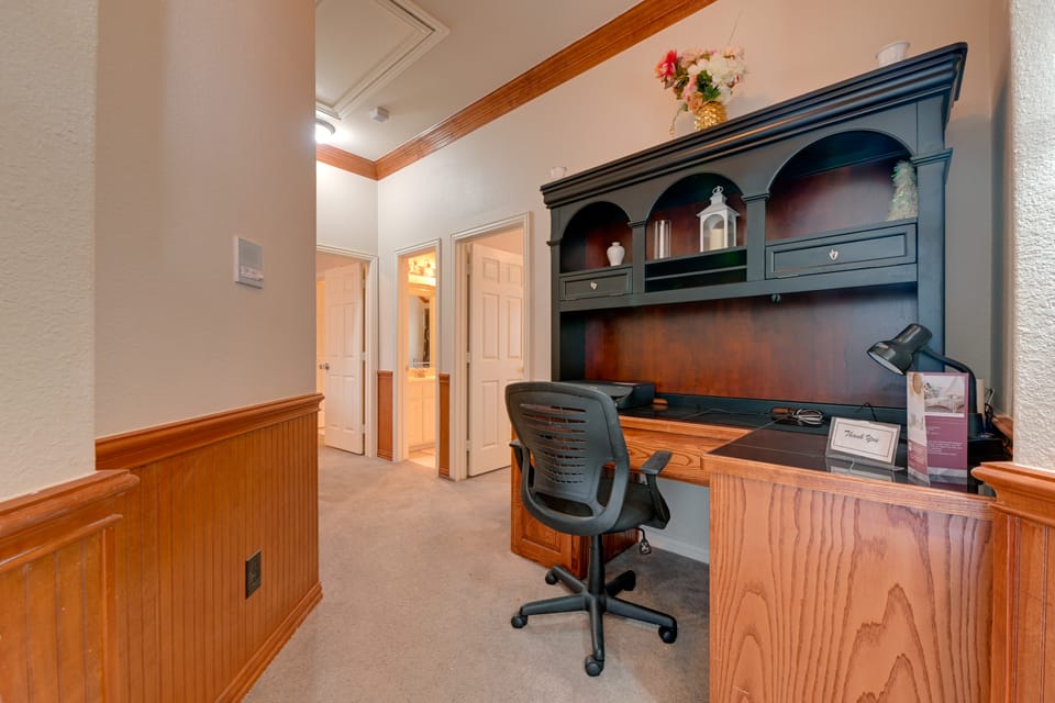 Grand Prairie Hub Near Lake & Med Center! Apartment in Mansfield