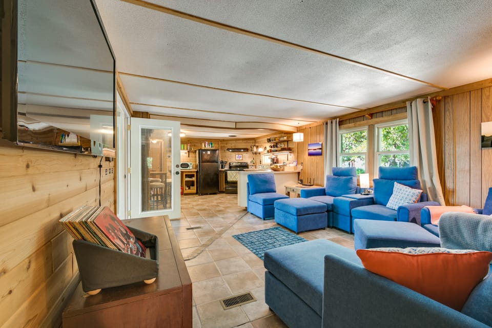Lakefront Palo Pinto Retreat, Perfect Fishing Spot House in Texas