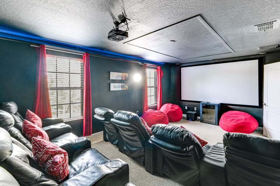 Game Room, Theater & More! Home 11 Mi to Disney House in Four Corners