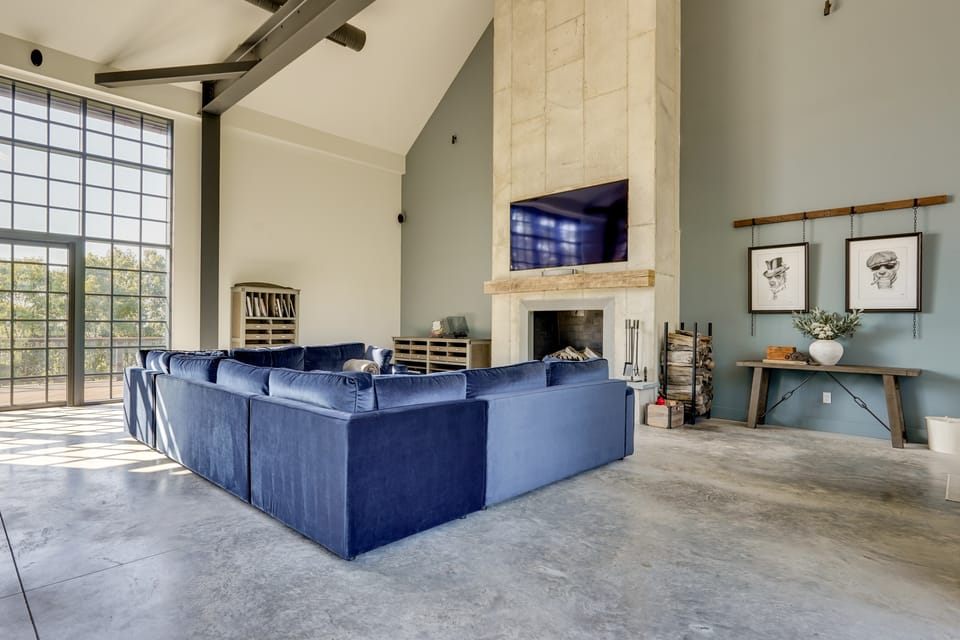 Luxe Mountain Getaway on Private Rd Near Rhinebeck House in Hudson Valley