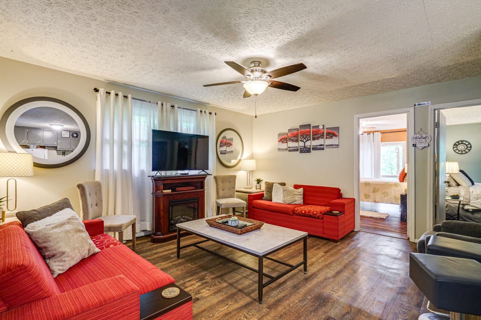 Riverfront Retreat 7 Miles From Ft Leonard Wood House in Ozark Mountains